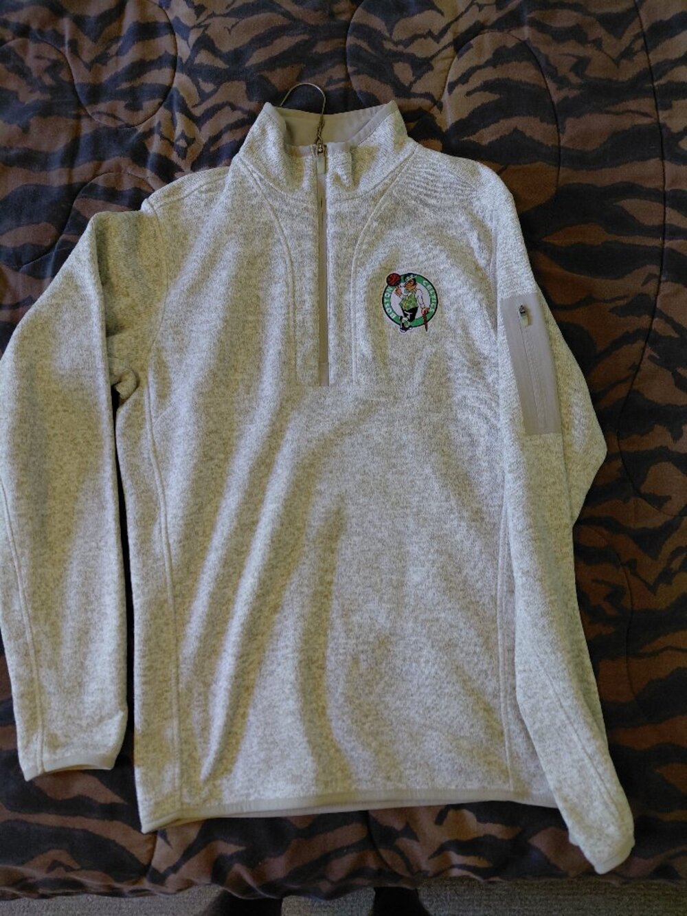 Celtics zip-down sweater, fleece-lined